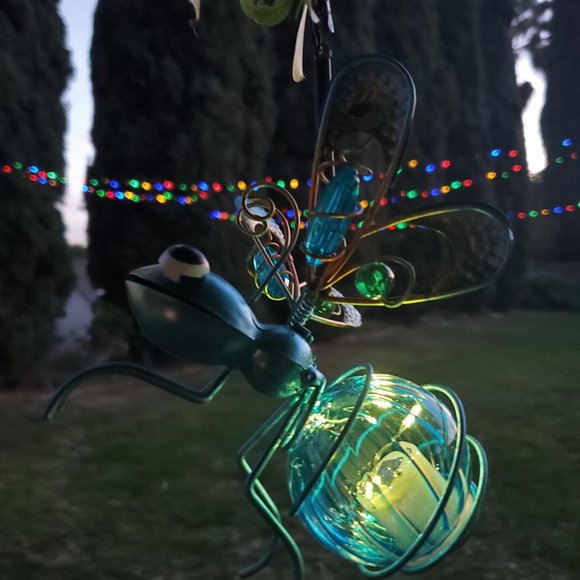 Colorful Whimsical LIGHTING BUG Solar LED, Garden Decor - Picture 2 of 3